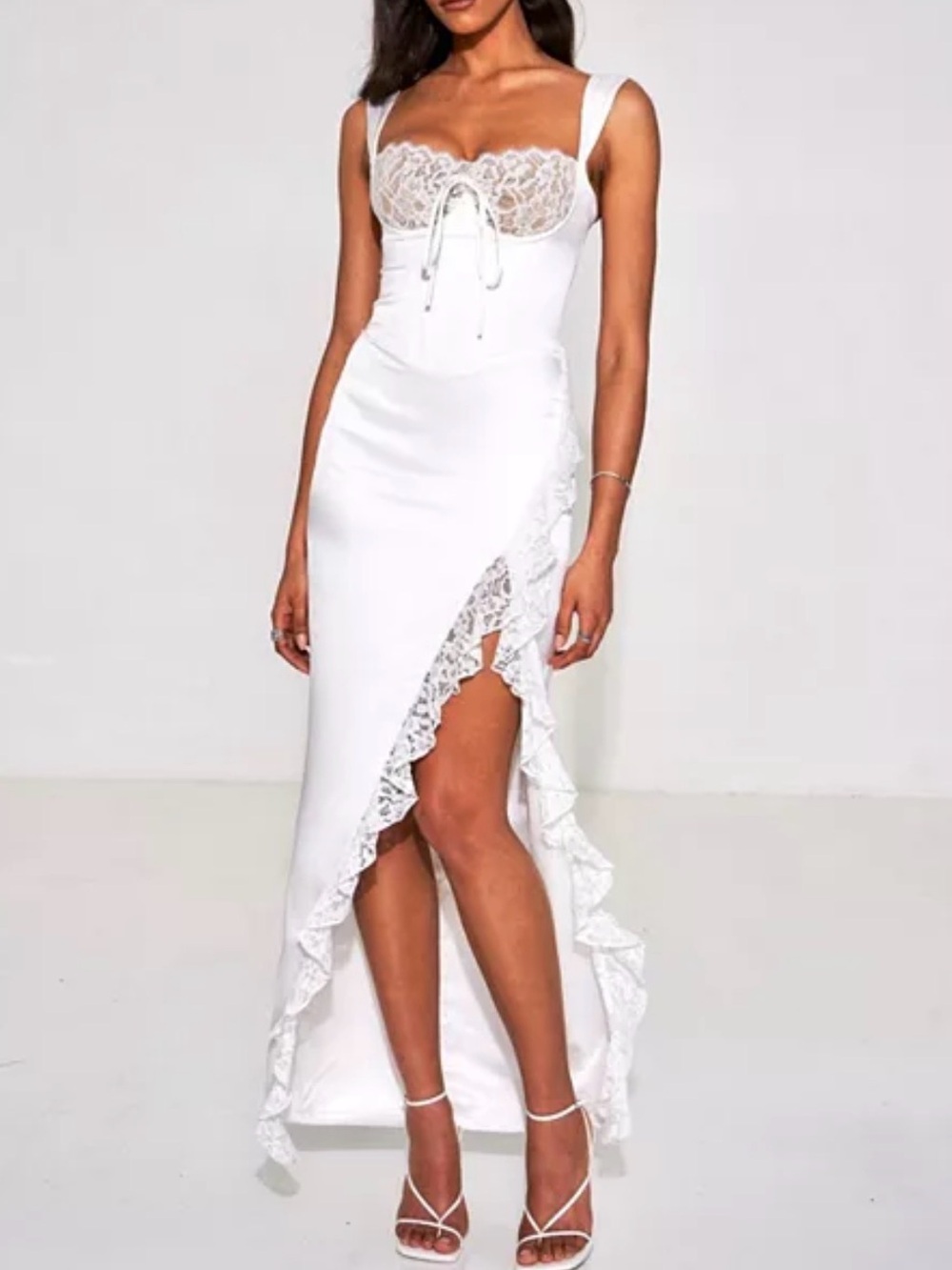 Miss Circle White Satin Lace Corset Maxi Dress – Size M – NWT (AS IS)